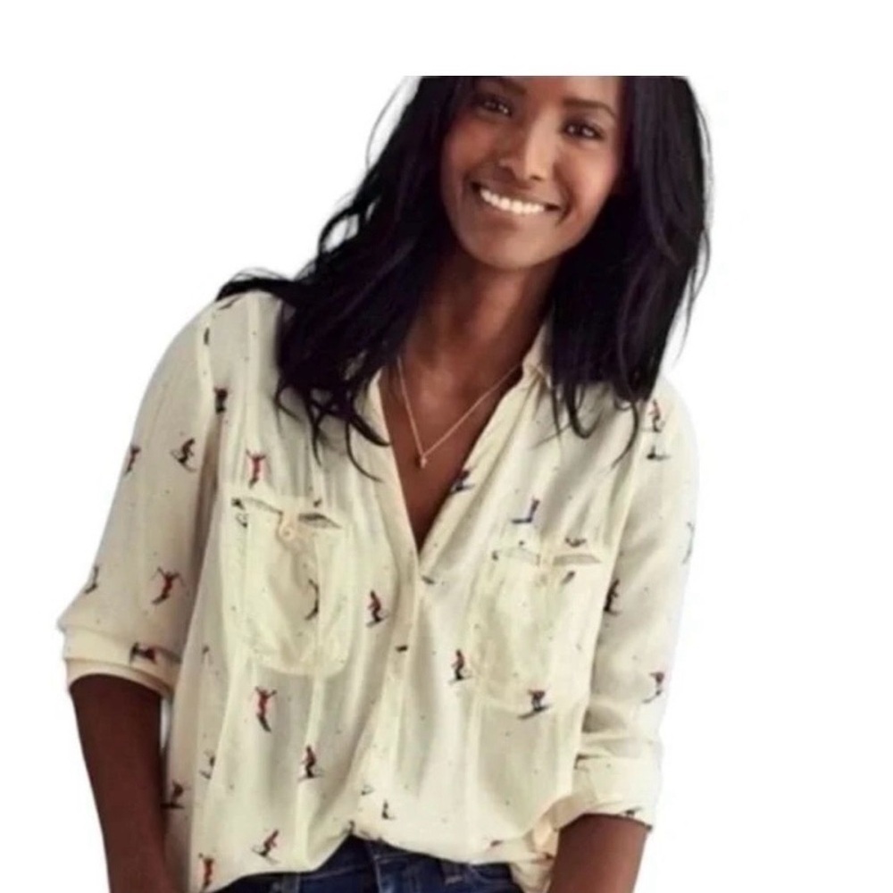 Maeve White Shirt with Red and Blue Skiers - Picture 3 of 15